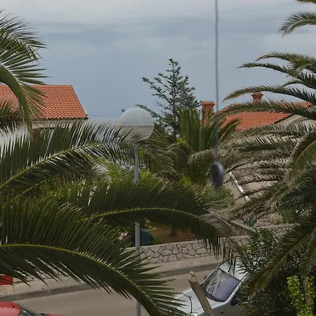 Apartament With Garden - Ana 1 Mali Lošinj
