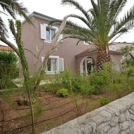 With Garden - Ana 1 Apartament *