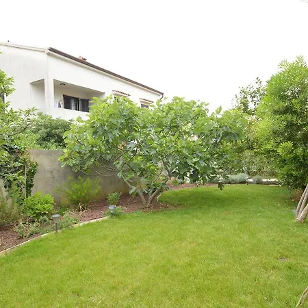 With Garden - Ana 1 Apartament *