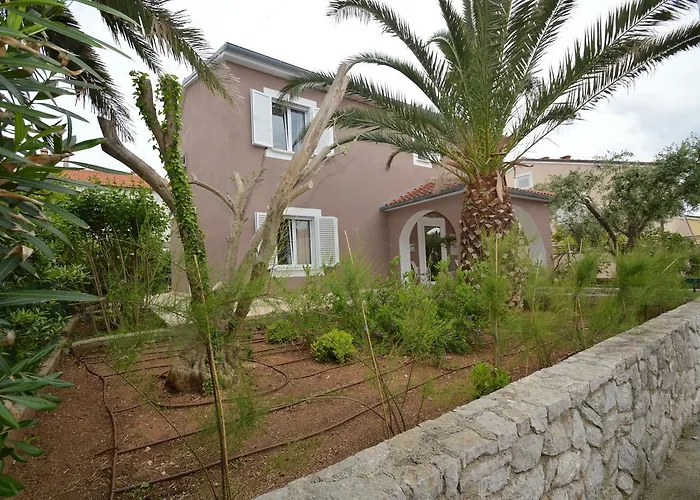 With Garden - Ana 1 Apartament *